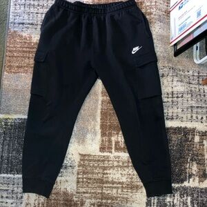 Nike men’s Black Cargo Pants
